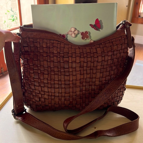 vilence Handbags - Vilenca Holland Crossbody Purse Cognac genuine leather  Woven